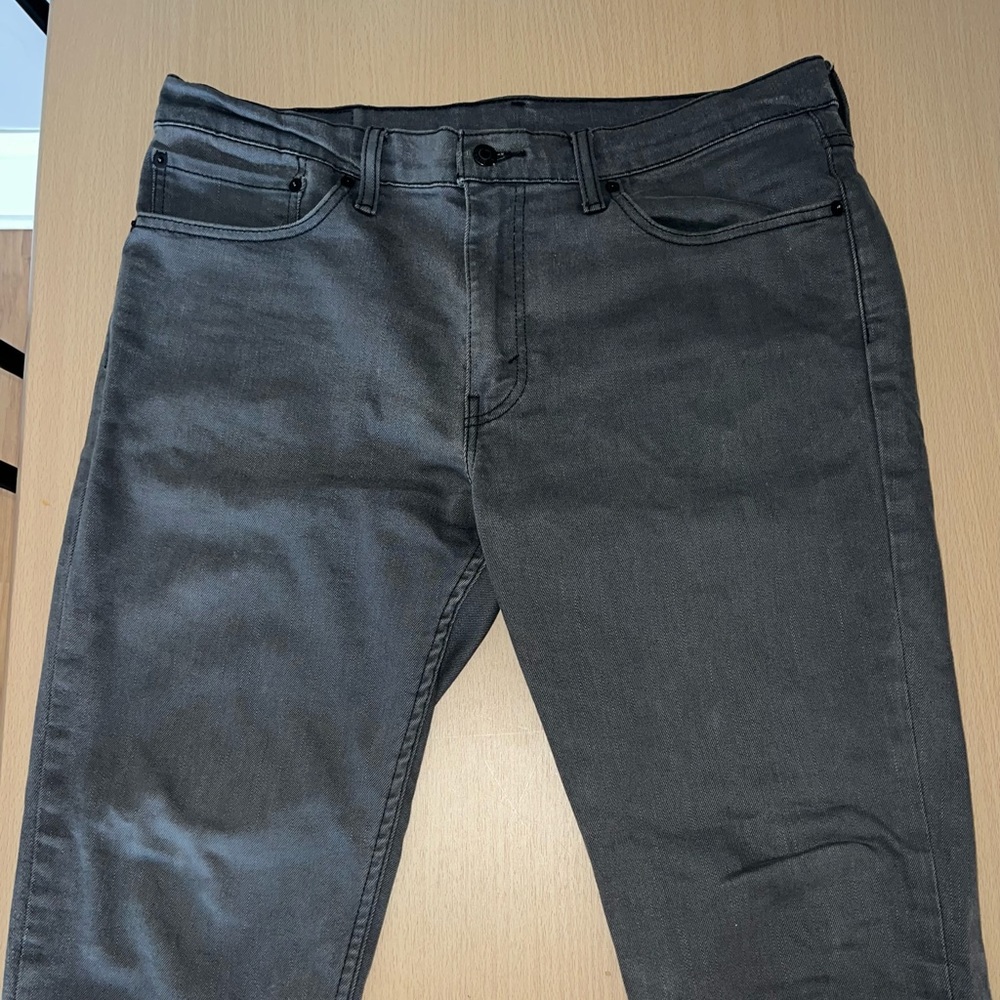 Levi’s W36 x L32 - 511 Grey Slim Straight Jean. Only worn a few times.